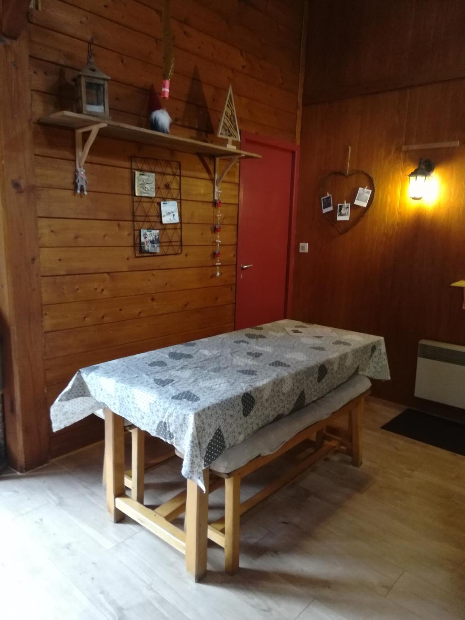 Les Chalets De La Foret D'Issaux Osse-en-Aspe Bagian luar foto